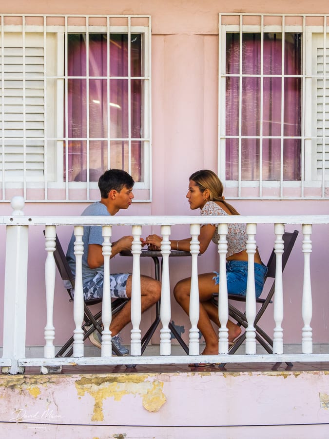 Balcony Couple in Cartagena