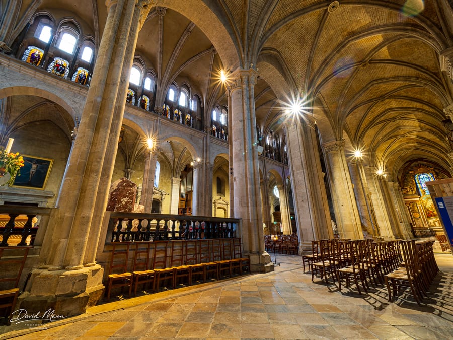 Nave of Saint-Jean Cathedral