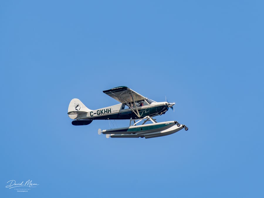 Husky Floatplane in Flight