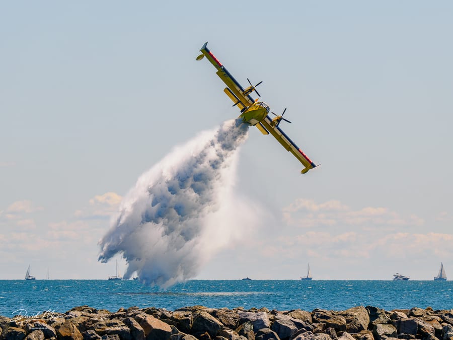 CL-415 Banking through the Plume
