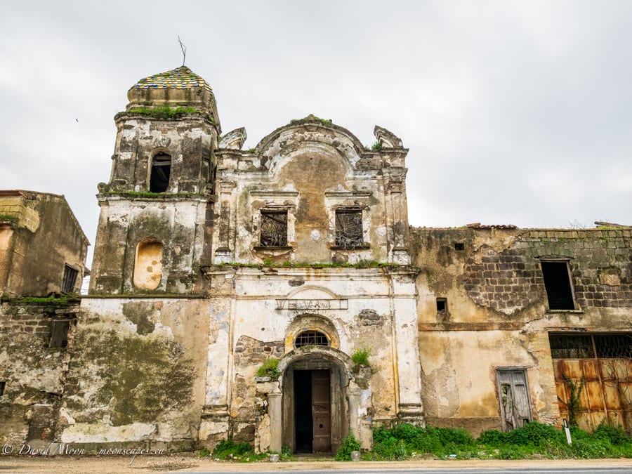 Chiesa di San Vito Ruin in Cellole