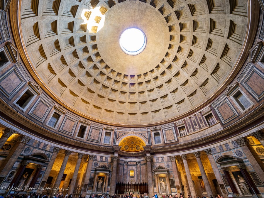 Pantheon Oculus